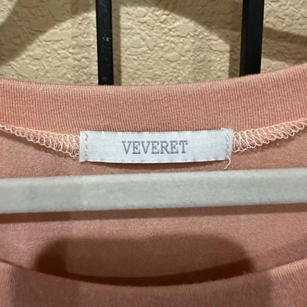 Veveret Women’s top - Picture 4 of 4